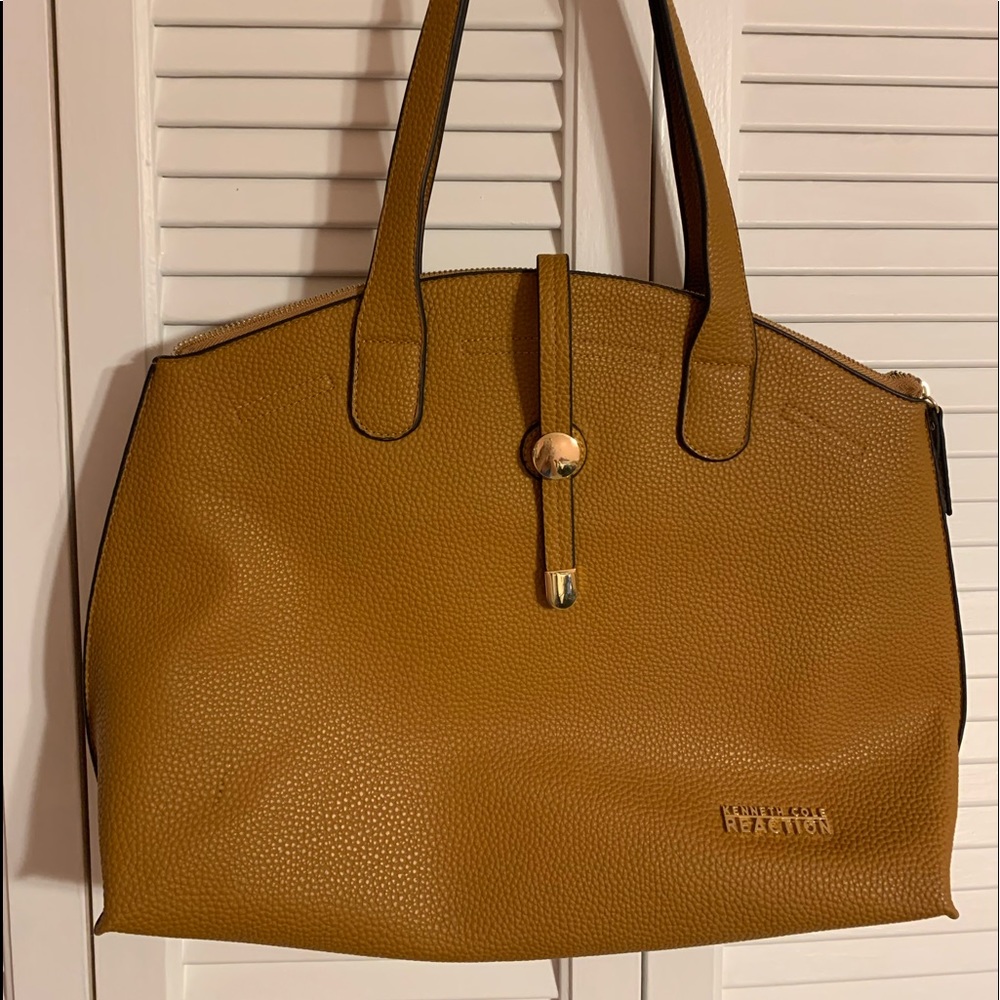Woman’s handbag